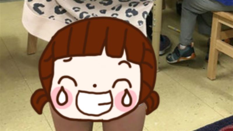 神經大條老爸！讓女兒穿「內褲」上學