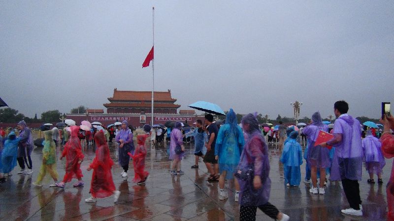 李鵬火化天安門降半旗　陸民：誰死了