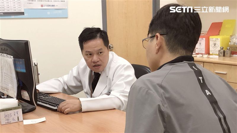 類風濕性關節炎不痛就好？醫師：錯了
