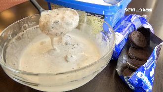 冰淇淋加Oreo　DIY還原冰炫風