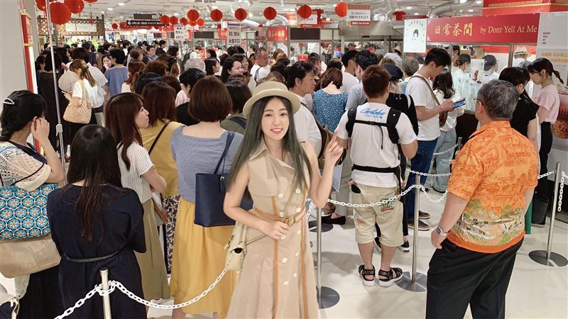 手搖飲5天攻5百萬！丫頭樂歪送機票