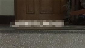 房客,狗大便,惡臭,房東,擾民(翻攝自爆怨公社)