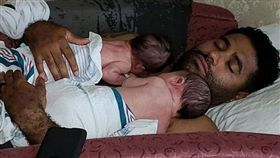 龍鳳胎,美國,紐約,鄰居,熱死,雙胞胎,保釋,熱死,失憶,悶死,出心　圖／翻攝自推特