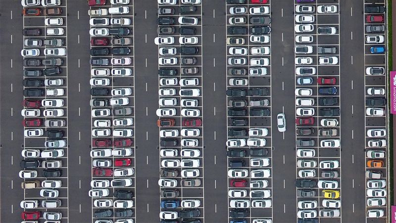 銷量大減　全球汽車工業進入寒冬