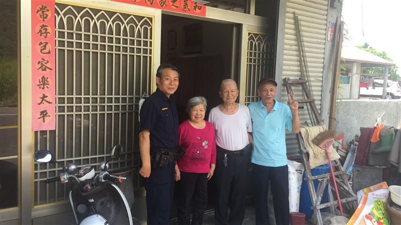 一張老照片尋同袍　派出所長熱心協尋