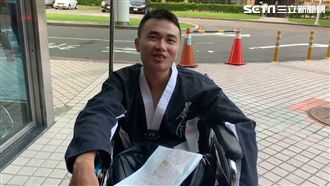 獨／吃屎哥坐輪椅現身：別開生命玩笑