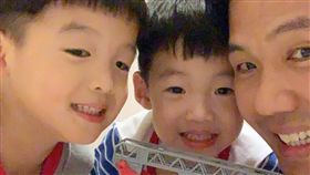 黑人、飛飛翔翔
圖／中天電視提供