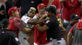 ▲紅人投手蓋瑞特引發的大亂鬥。（圖／取自美國職棒官網）