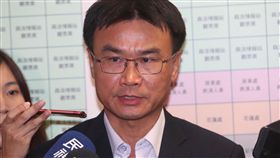 世界巡護員日（2）農委會林務局「世界巡護員日．向森林的守護者致敬」記者會31日在林務局舉行，農委會主委陳吉仲（圖）接受媒體訪問。中央社記者吳家昇攝  108年7月31日