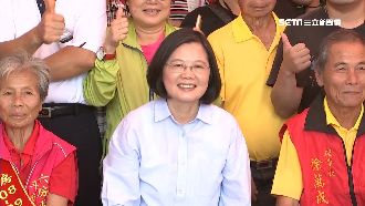 私菸案止血!蔡英文民調贏韓國瑜