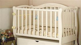 嬰兒床（圖／ＰＩＸＡＢＡＹ）