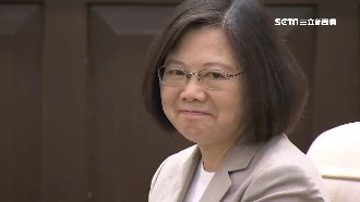 蔡英文挺民主自由 支持度勝習近平