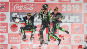 ▲使用倍耐力輪胎的11號賽車奪下鈴鹿八耐冠軍。（圖／PIRELLI提供）