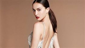 混血辣模劉碧麗（Mandy）/臉書