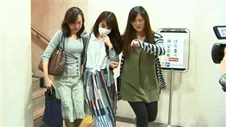 華航空姐崩潰　為私菸出庭嚇哭