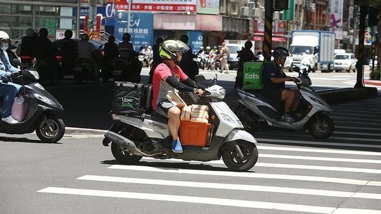 美食外送App土洋爭霸　搶賺懶人財