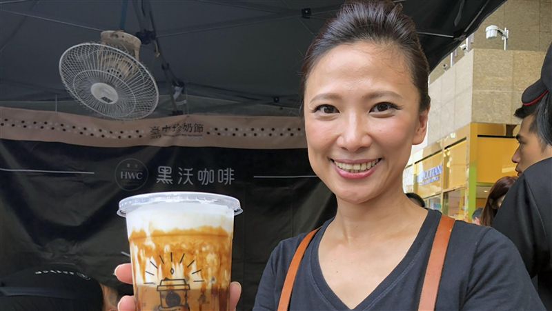 首屆台中珍奶節　黑沃咖啡奪年度代表
