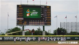 ▲U12日本隊賽後外野收操。（圖／記者蕭保祥攝影）