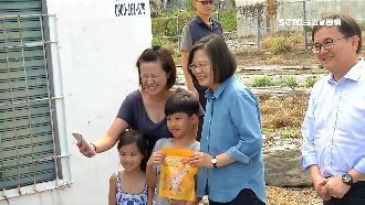 台北追到台東！小英粉暖心鼓勵蔡英文