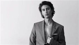 ▲道奇25歲大帥哥決定改行當男模。（圖／取自IG）