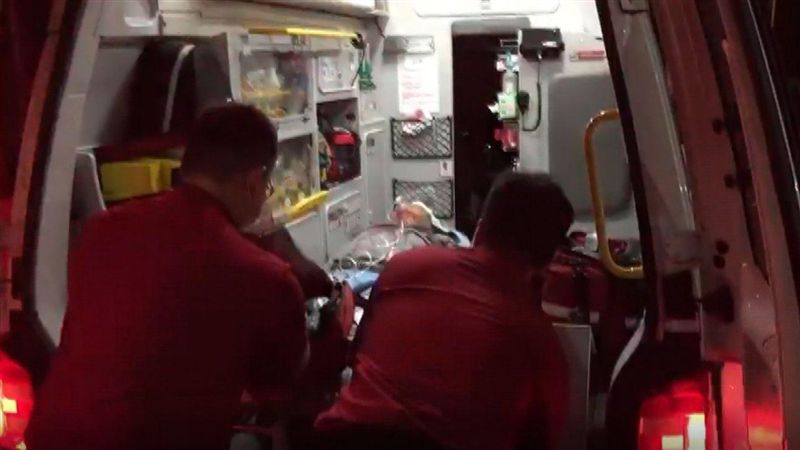 2六旬翁為「情」暴衝！1人遭砍6刀