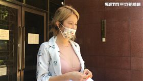 F奶辣模辛尤里一席透視上衣顯露好身材，但她卻淚流滿面。（圖／記者楊佩琪攝）
