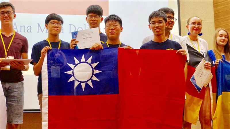 太優秀！國際語奧競賽　台灣隊摘六獎