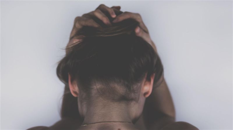 頭皮屑、癢、掉髮煩人！醫師2招護毛