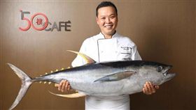 ▲霸氣推黃鰭鮪魚、戰斧牛排吃到飽（圖／50樓Café提供）