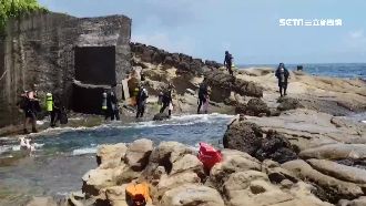 氧氣瓶耗盡！夫妻共用浮出海面遇死劫