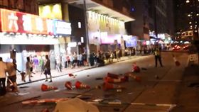 白衣人,黑衣人,鬥毆,眾新聞,反送中　圖／翻攝自臉書眾新聞