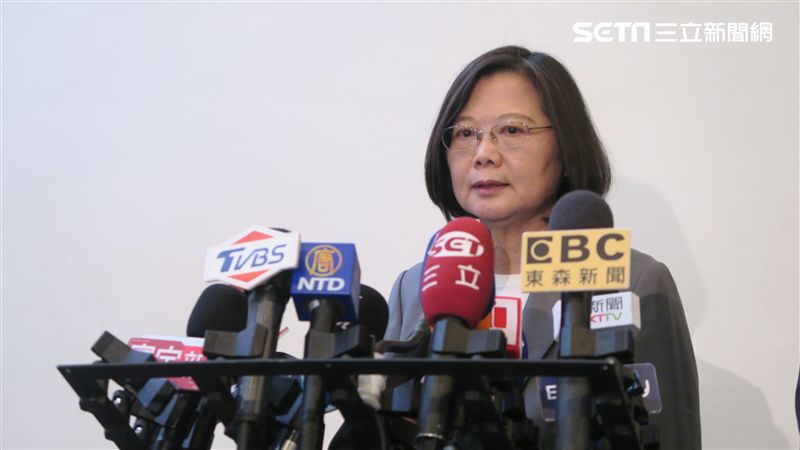 回應一芳　小英：水果茶天然的最好