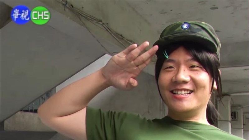 網紅扮女兵宣導防愛滋！疾管署致歉了