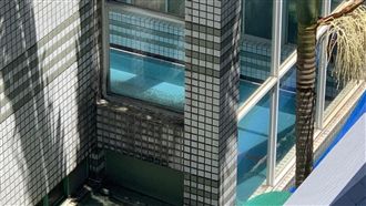 女童溺水命危　泳池違建躲稽查27年