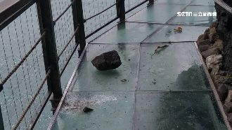 花蓮連2震！懸崖落石砸破天空步道