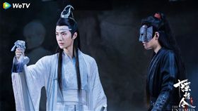 王一博（左）肖戰戲裡戲外互動密切。（圖：WeTV提供）