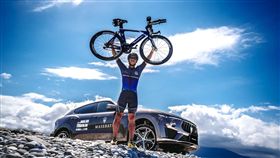 ▲Maserati Levante V8旗艦車款GTS擔任洄瀾鐵人三項前導車。（圖／Maserati提供）