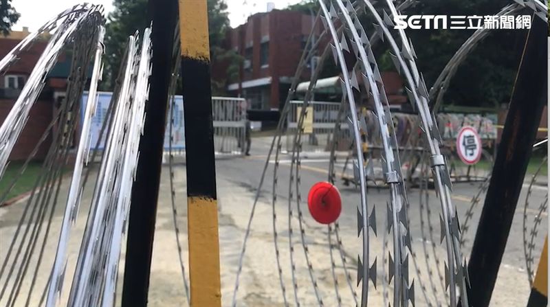 夜哨3槍響！營區大門一等兵倒臥血泊