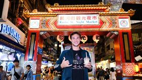 ▲Danilo Gallinari開心玩台北。（圖／國泰NBA 3x提供）