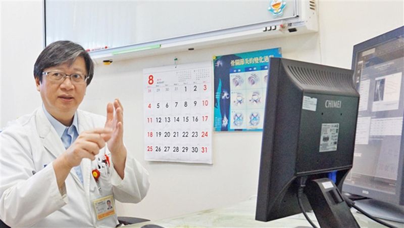 長期使用電腦　工程師罹患扳機指