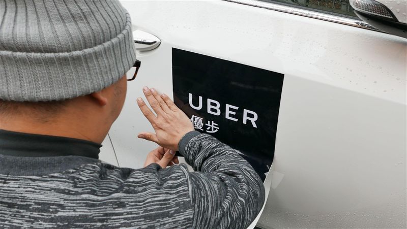 納管Uber　賀陳旦：不應變計程車
