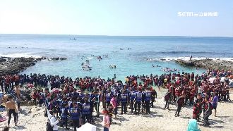 暑假遊客爆量！小琉球居民：生活變質