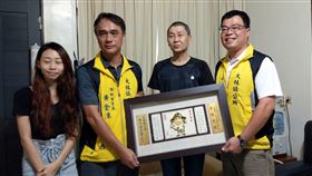 嘉義縣,大林鎮,黃正任,父兼母職,事母至孝,模範父親(圖/大林鎮公所提供)中央社