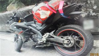 快訊／超車不慎　男遭捲車底身亡