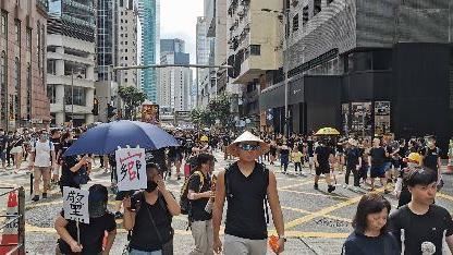 香港法律界遊行　籲獨立調查反送中！