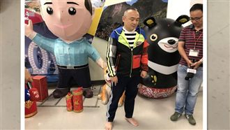 赤腳不怕飄異味？潘：腳臭穿王浩宇襪