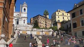 義大利,羅馬,西班牙階梯,禁止,席地而坐(圖/維基共享資源；作者：Benreis，CC BY-SA 3.0)