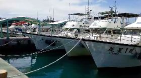 颱風利奇馬逼近　花蓮漁船進港避風