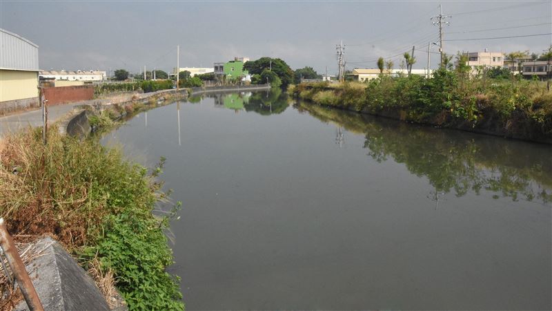 埔鹽排水護岸下陷　縣府搶修緊急區段