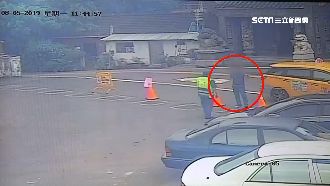 不滿被叭？運將遭控「衝撞」女駕駛